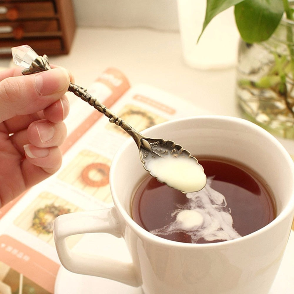 Vintage Royal Style Teaspoon Set