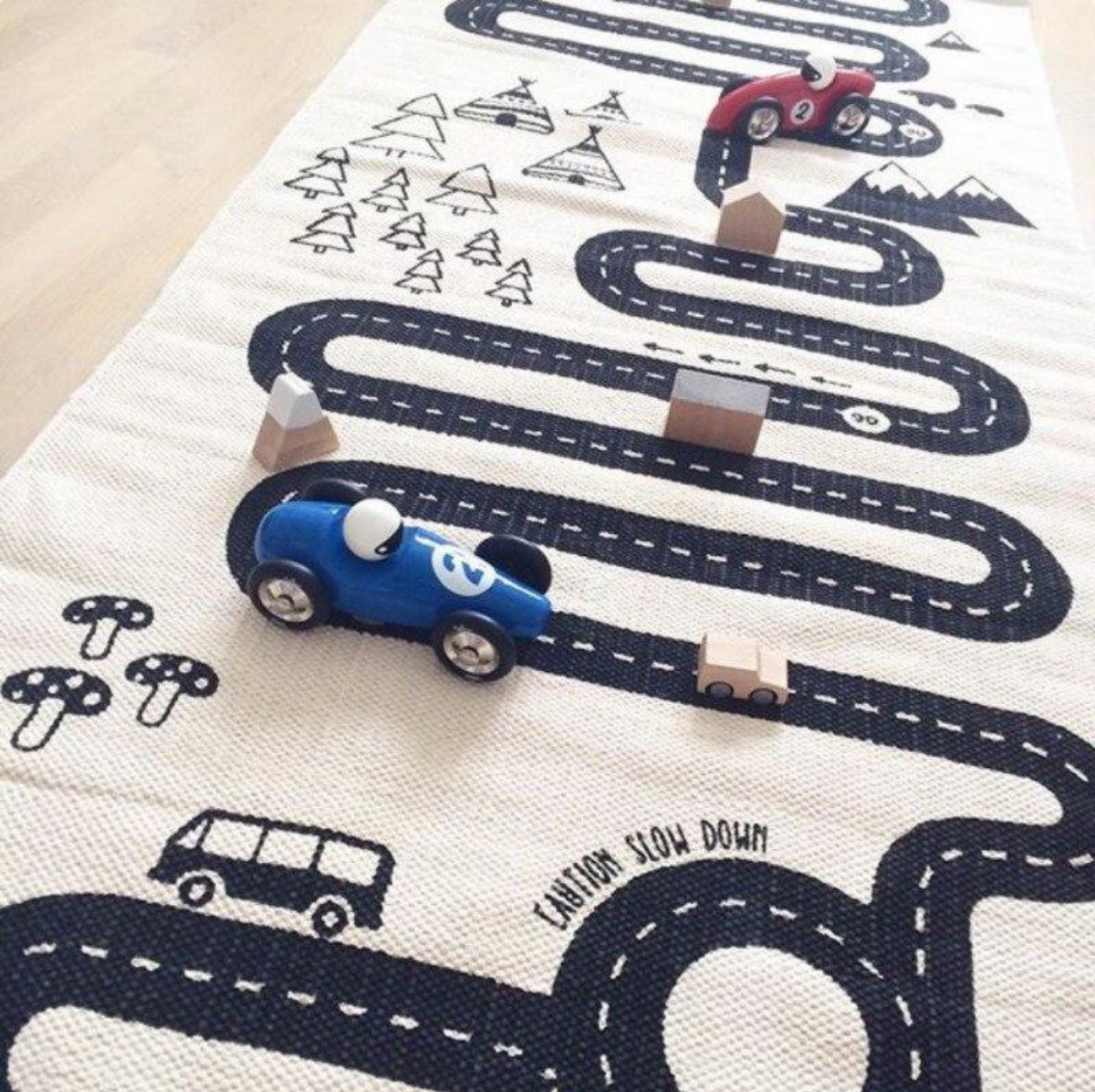 Kid&#39;s Mountain Highway Play Mat