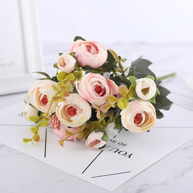 Floral Collection - Silk Blooming Roses and Daisy Bouquet